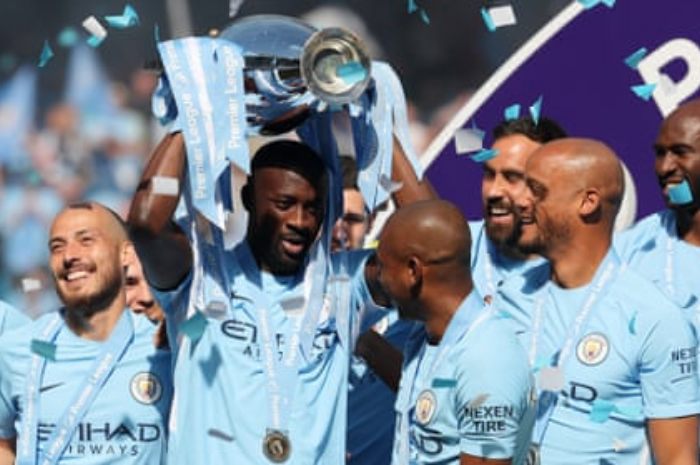 <p>Keterangan Foto: Yaya Toure di Liga Premier saat Manchecter City Menang 2018,(Foto:/Twitter/Mathewashton)</p>