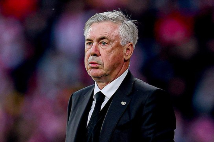 <p>Ket Foto: Foto pelatih Real Madrid di lapangan, Carlo Ancelotti (Foto/Twitter/Real Madrid FC)</p>
