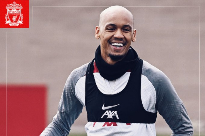 <p>Ket Foto: Foto pemain inti Liverpool, Fabinho sedang latihan untuk persiapan lawan Brentford besok (Foto/Twitter/Liverpool)</p>
