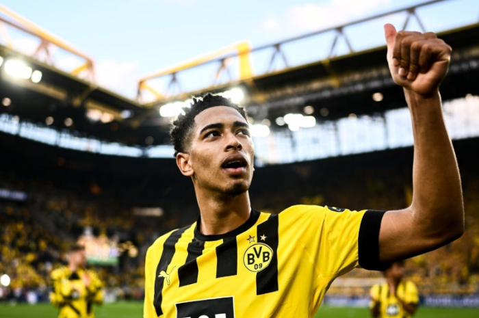 <p>Ket Foto: Foto pemain Dortmund, Jude Bellingham yang akan gabung Real Madrid (Foto/Twitter/@idextratime)</p>
