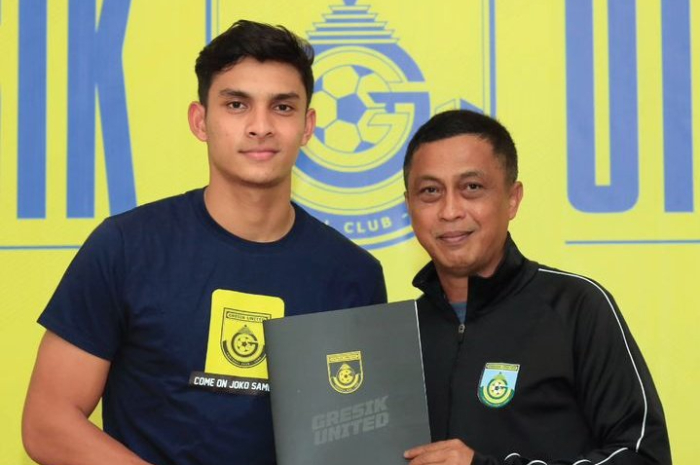 <p>Ket Foto: Foto Muhammad Ridwan kini akan perkuat Gresik United (Foto/Twitter/@idextratime)</p>
