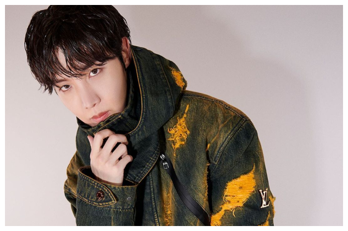 <p>Ket Foto: J-Hope akan berangkat wamil April mendatang hingga pihak agensi menjelaskan (Foto/Instagram/@uarmyhope)</p>
