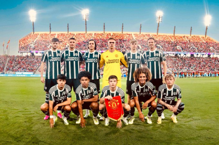 <p>Ket Foto: Foto skuad Youth Manchester United yang melawan Wrexham (Foto/Twitter/@idextratime)</p>
