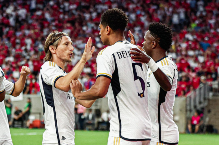 <p>Ket Foto: Foto skuad Madrid yang berhasil kalahkan Manchester United (Foto/Twitter/@idextratime)</p>
