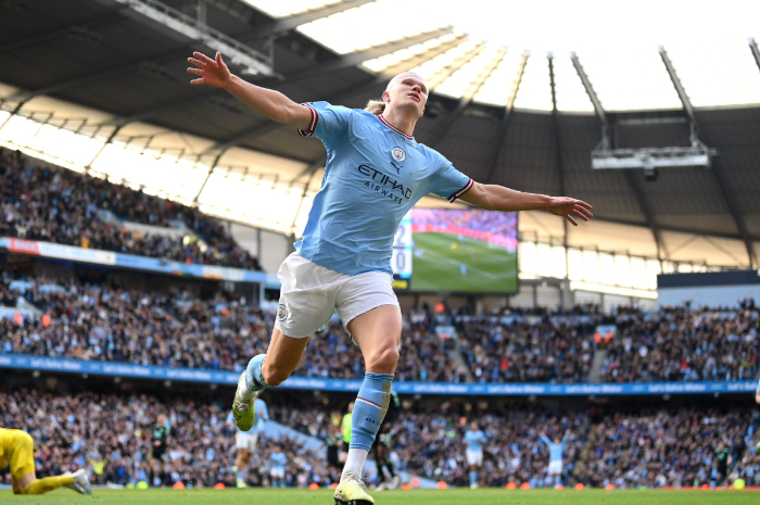 <p>Ket Foto: Foto Pemain Manchester City, Erling Haaland selebrasi di lapangan (Foto/Twitter/Manchester City)</p>

