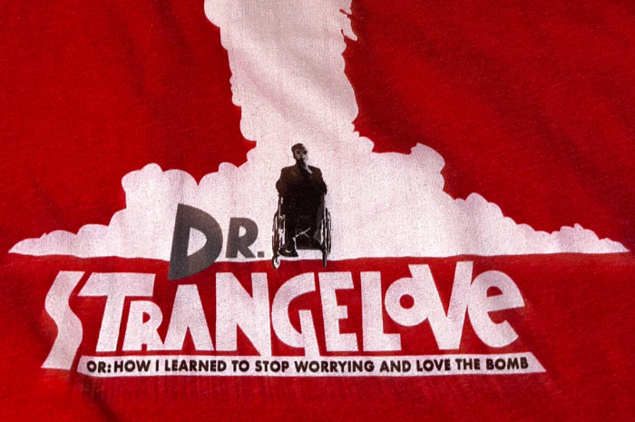 <p>Ket Foto: Foto poster dari film Dr. Strangelove (Foto/Twitter/@FilmAgeStudios)</p>
