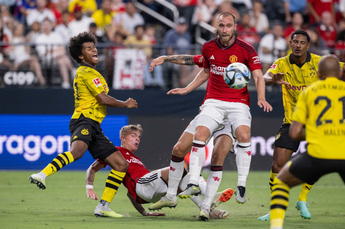 <p>Ket Foto: Foto Skuad Manchester United melawan Dortmund di lapangan (Foto/Twitter/@idextratime)</p>
