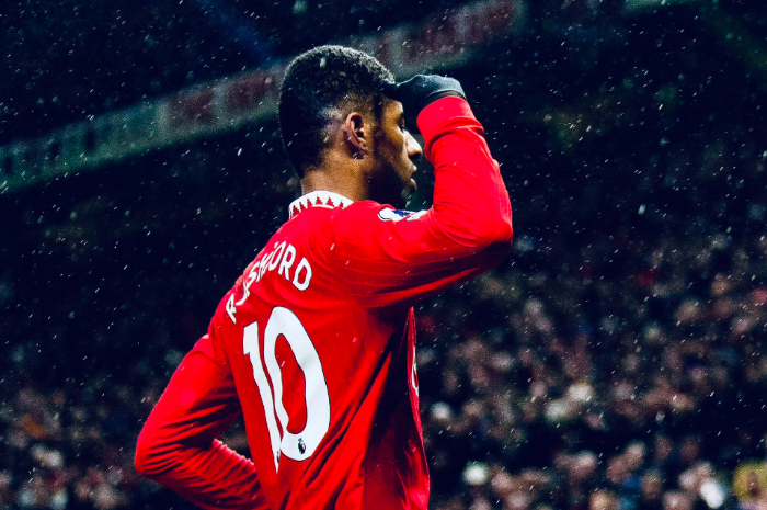 <p>Ket Foto: Marcus Rashford saat selebrasi di lapangan (Foto/Twitter/Manchester United)</p>
