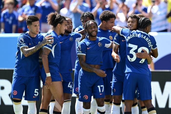 <p>Ket Foto: Foto skuad The Blues di lapangan (Foto/Twitter/@idextratime)</p>
