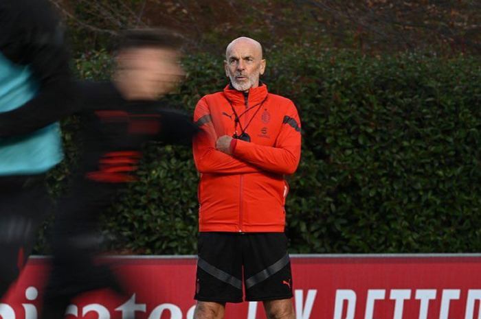 <p>Ket. Foto: Stefano Pioli Manajer AC Milan (Foto/Instagram/@acmilan)</p>
