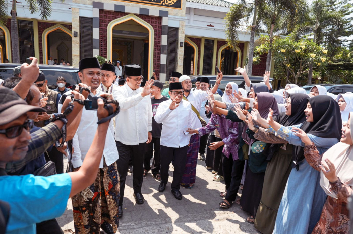 <p>Ket. Foto : Pakar Sebut Program BUMDes Milik AMIN Tidak Mungkin Dilaksanakan<br />
(Foto/X/@aniesbaswedan)</p>
