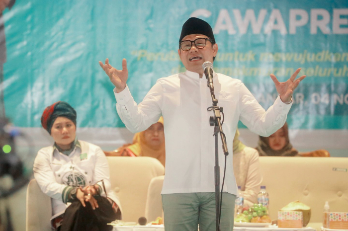 <p>Ket. Foto : Hari Ini, Cak Imin Mengunjungi Kelompok Petani di Klaten<br />
(Foto/X/@cakimiNOW)</p>

