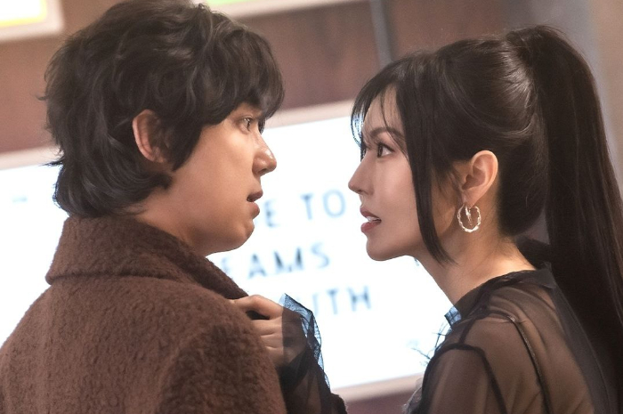 <p>Ket. Foto : The Escape Of The Seven Rilis Still Cut Kim So Yeon Hari Ini<br />
(Foto/X/@kdrama_menfess)</p>
