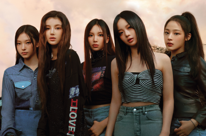 <p>Jadi Model Sampul Majalah Amerika, NewJeans Harap Musik Mereka Dapat Menyatukan Semua Orang dari Seluruh Dunia</p>

