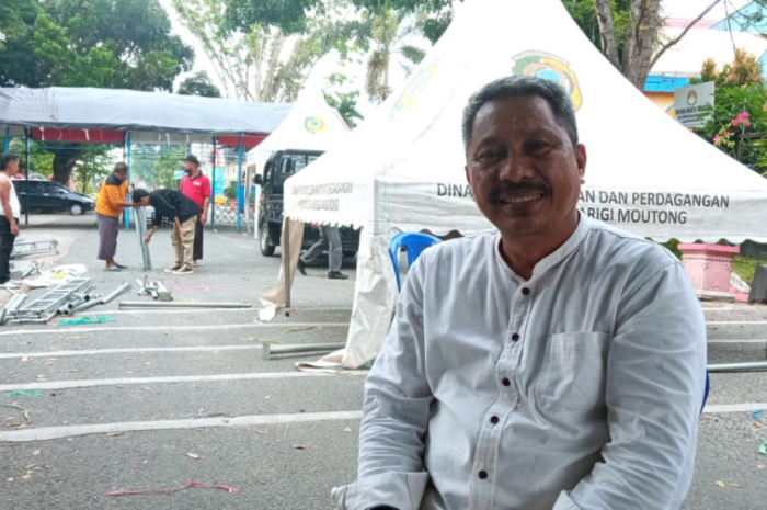 <p>Ket. Foto : Kepala Dinas Perpustakaan dan Kearsipan Daerah<br />
(Foto/gemasulawesi/Muhammad Rifai)</p>

