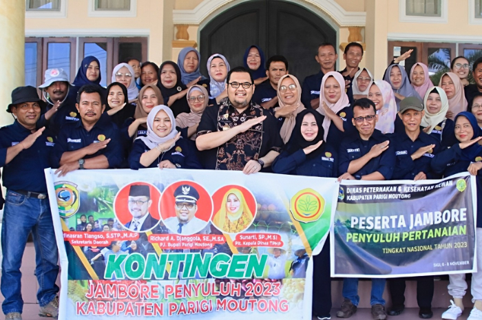 <p>Ket. Foto : PJ Bupati Parigi Moutong Resmi Melepas 86 Penyuluh ke Jambore Penyuluh Nasional Tahun 2023<br />
(Foto/Prokopim)</p>
