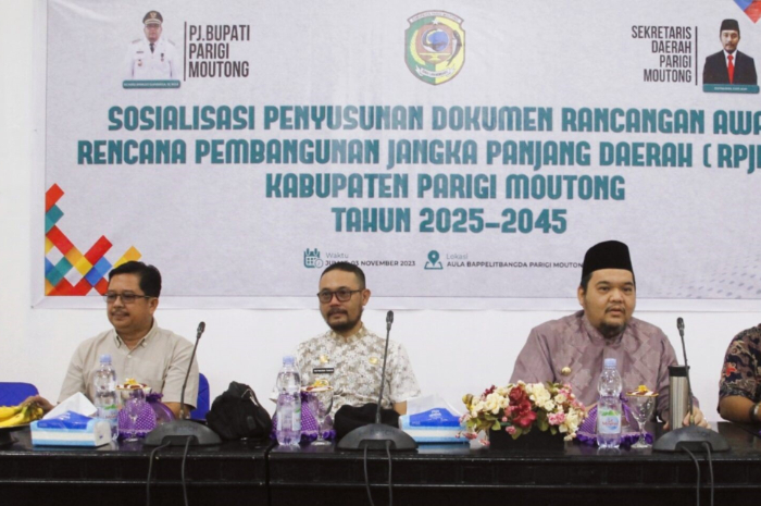 <p>Ket. Foto : PJ Bupati Parigi Moutong Menitipkan Pesan untuk Semua Kepala OPD<br />
(Foto/Prokopim)</p>
