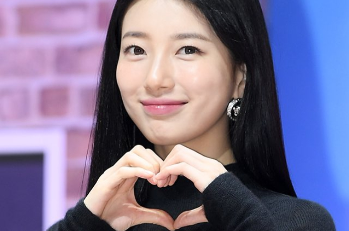<p>Ket. Foto : Suzy Sebut Adegan Merokok di Doona! Mengasyikkan<br />
(Foto/X/@momokachiii)</p>
