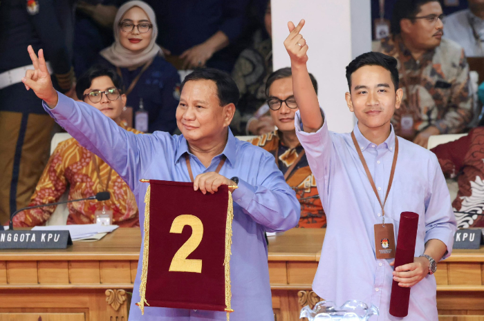 <p>Ket. Foto : TKN Prabowo dan Gibran Akui Bersyukur Nomor Urut 2 untuk Pemilu 2024<br />
(Foto/X/@golkar_id)</p>
