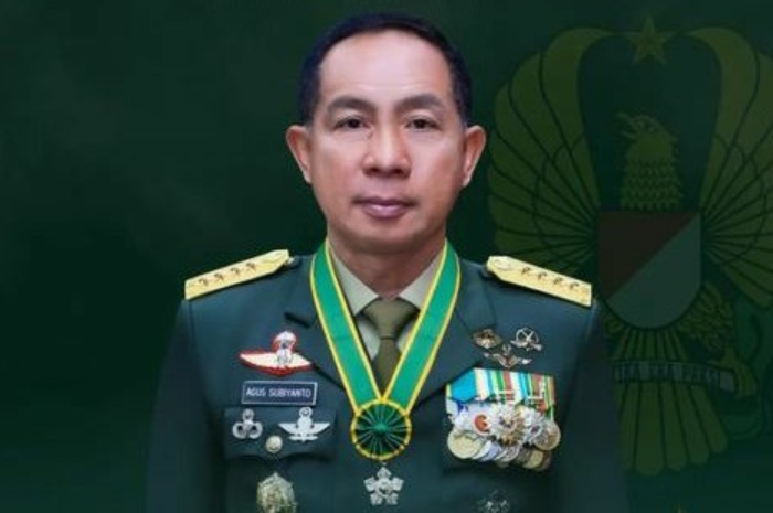 <p>Ket. Foto : Jenderal Agus Subiyanto Resmi Dilantik Jadi Panglima TNI Hari Ini<br />
(Foto/X/@koramil15jty2)</p>
