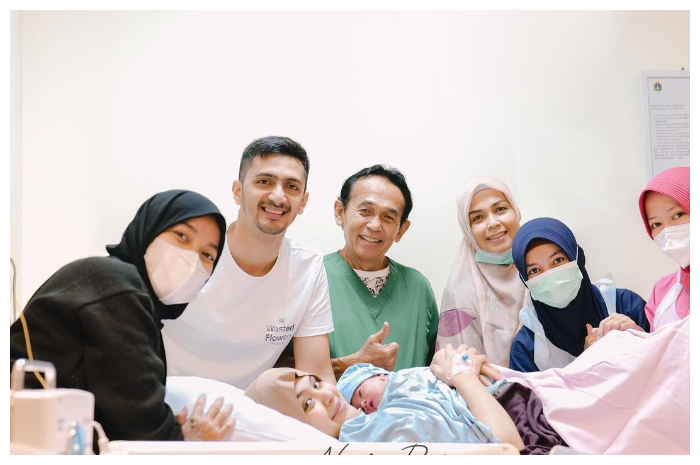 <p>Sumber: instagram.com/@vebbypalwinta</p>
