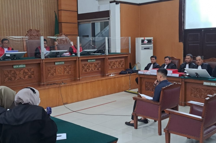 <p>Ket.Foto: Mario Dandy akui kaget dengan biaya restitusi atas penganiayaan terhadap David Ozora (Foto/PMJ News)</p>
