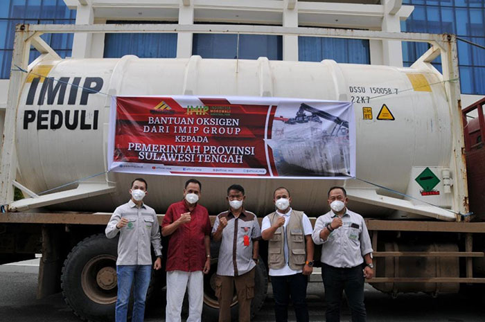<p>Foto: Gubernur Terima Bantuan Oksigen dari IMIP.</p>
