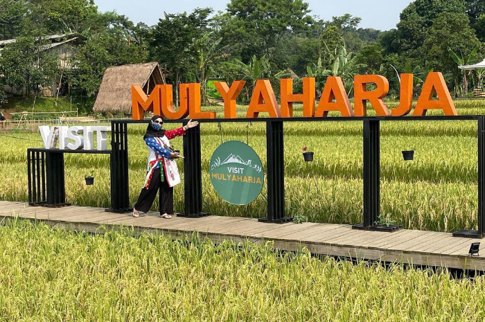 <p>Ket foto: Keindahan Agro Eduwisata Organik Mulyaharja Bogor, cocok untuk piknik bersama keluarga (Foto/Instagram/ariasayoeti)</p>
