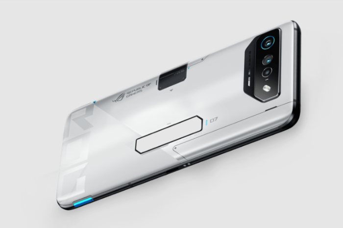 <p>Foto Asus ROG Phone 7 Ultimate yang punya sisi lemah dan kuat (foto/website resmi Asus)</p>
