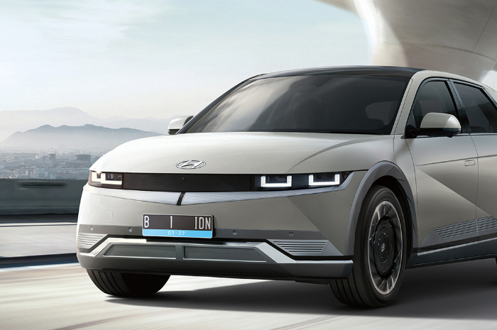 <p>Ket Foto: Hyundai IONIQ 5, mobil listrik peraih World Car Of The Year (Foto/Twitter/hyundaimotorid)</p>
