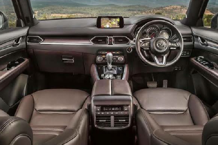 <p>Interior Mazda CX-8 yang mewah dan mengalahkan Palisade (Foto/Mazda) </p>