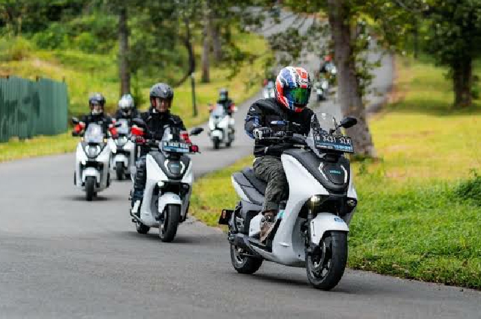 <p>Mengusung inspirasi dari skuter legendaris Yamaha NMax, E01 membawa  dalam petualangan berkendara  (Foto/Yamaha) </p>
