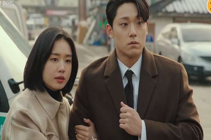 <p>Spoiler Drama Korea The Good Bad Mother Episode 12: Young-soon Mengaku telah Membunuh Tae-so Setelah dia Berhadapan Dengan Kang-ho (Foto/Twitter/@iconickdramas)</p>
