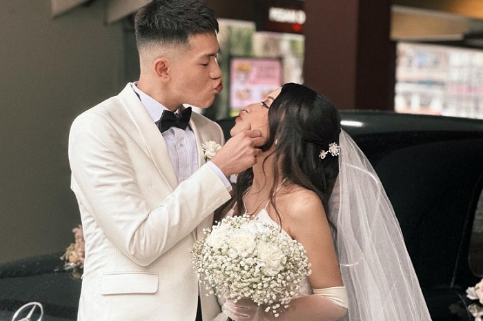 <p>Ket Foto: Julian Jacob dan Mirriam Eka baru saja dikaruniai buah hati berjenis kelamin perempuan (Foto/Instagram/@julianjacs) </p>
