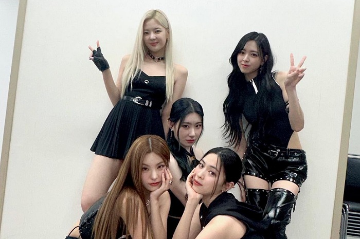 <p>Ket Foto: Itzy baru saja tampil di acara Good Day New York bawakan lagu Chesire (Foto/Instagram/@itzy.all.in.us) </p>
