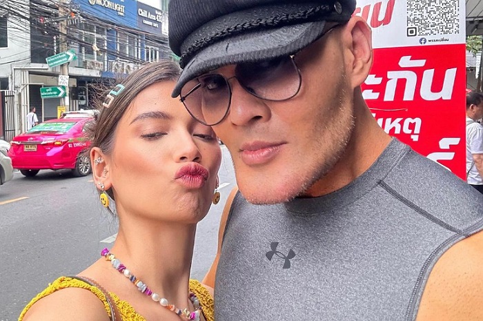 <p>Ket Foto: Deddy Corbuzier sepulang dari Thailand langsung berubah segi wajahnya hingga membuat netizen terkejut (Foto/Instagram/@mastercorbuzier) </p>
