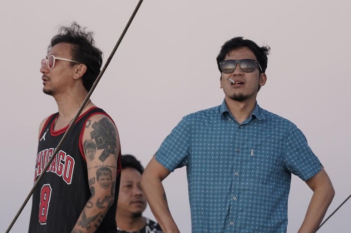 <p>Ket Foto: Vincent memberikan pertanyaan tentang rumah tangga Desta di pernikahan Enzy Storia (Foto/Instagram/@vincentrompies) </p>
