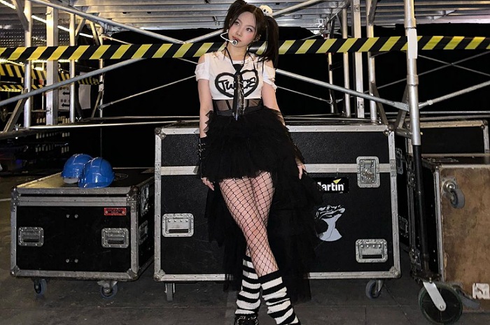 <p>Ket Foto: Nayeon Twice berikan berita akan ukuran sepatunya yang mirip kaum laki-laki (Foto/Instagram/@nayeonyny) </p>
