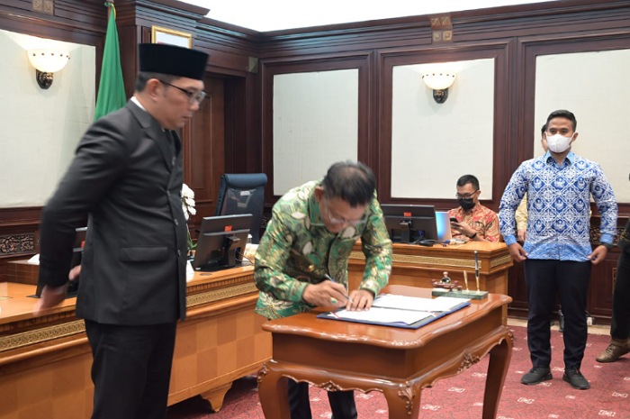 <p>Pemprov Sulteng dan Jabar Kerjasama Pengembangan Potensi Daerah</p>
