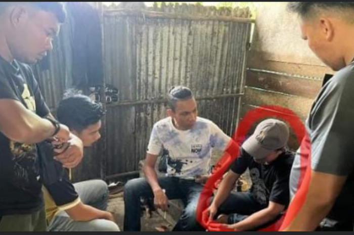 <p>Ket. Foto: Pria Asal Lampung Mencabuli Anak Majikannya Sendiri di Belitung yang Telah Berhasil Ditangkap (Foto/Facebook/jokBangka)</p>
