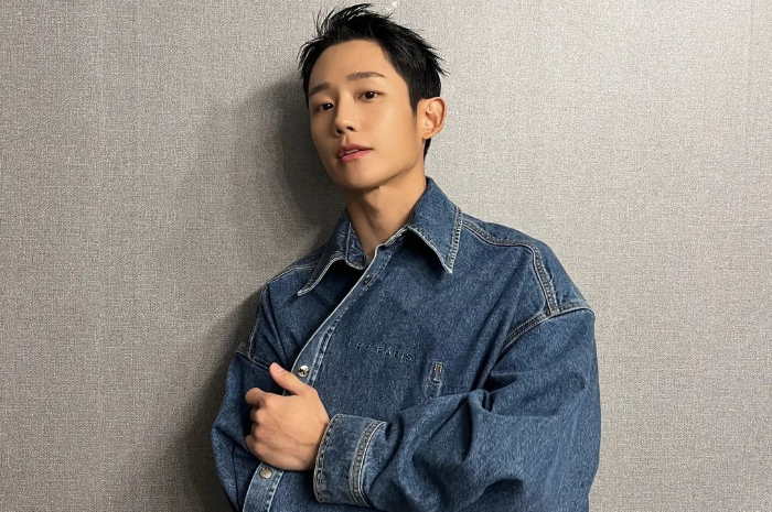 <p>Ket Foto: Aktor Jung Hae In, bintang drakor Snowdrop yang memiliki zodiak Aries (Foto/Instagram/holyhaein)</p>
