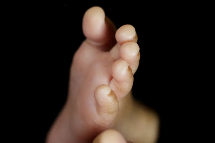 <p>Ilustrasi foto bayi korban pembunuhan di Makassar, Sulawesi Selatan (Foto/Instagram/@babykiss_photography)</p>
