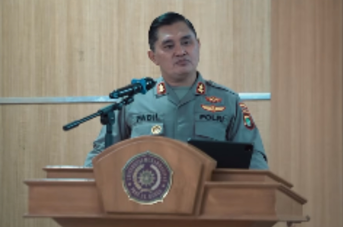 <p>Ket Foto: Kapolda Metro Jaya memberi tanggapan terkait video dept collector bentak polisi (Foto/Instagram/@kapoldametrojaya)</p>
