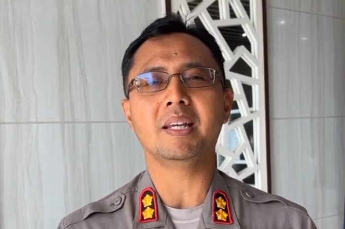 <p>Ket Foto: Kapolres Bontang AKBP Yusep Dwi Prasetiya (Foto/Screenshoot video warga)</p>