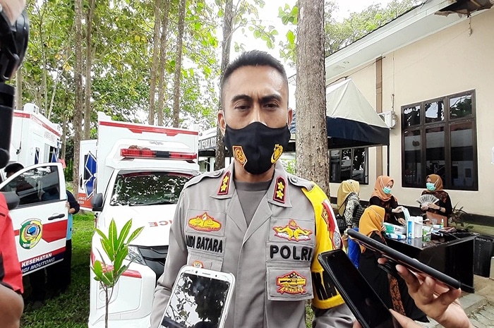 <p>Kapolres Parigi Moutong, Andi Batara Purwacaraka, gemasulawesifoto/rafii)</p>
