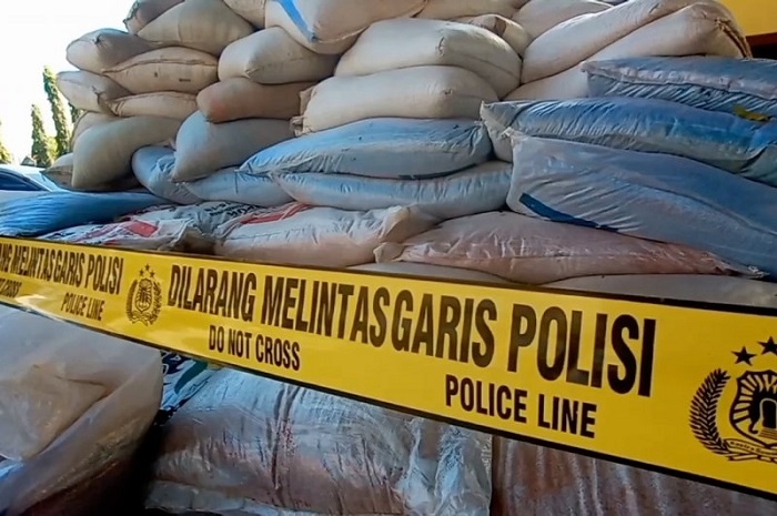<p>Polda Sulteng Limpahkan Kasus Pupuk Ilegal ke Kejari Palu (Foto: Istimewa)</p>
