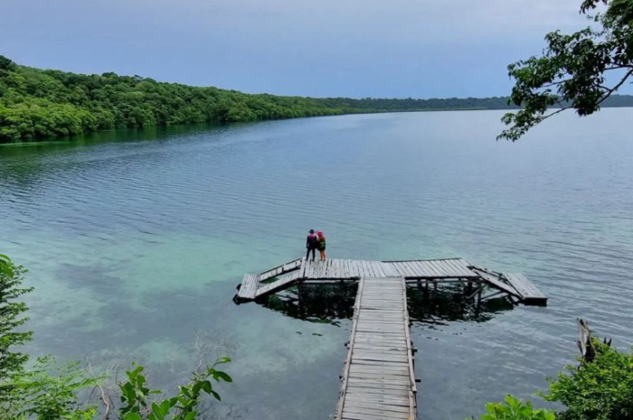 <p>Ket foto: Keindahan wisata Danau Kakaban di Kalimantan Timur, siap-siap jatuh hati (Foto/Instagram/alfiyani40)</p>

