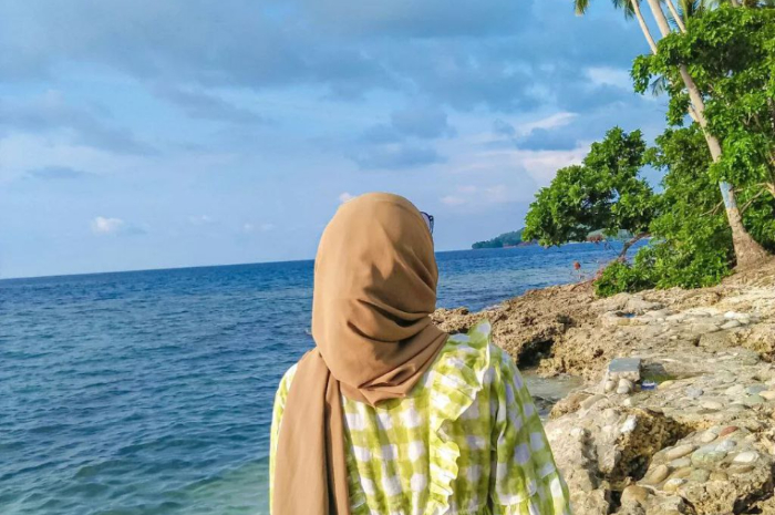 <p>Ket foto: Keindahan wisata Pantai Imbo Poso Sulawesi Tengah (Foto/Instagram/mong_keyy)</p>
