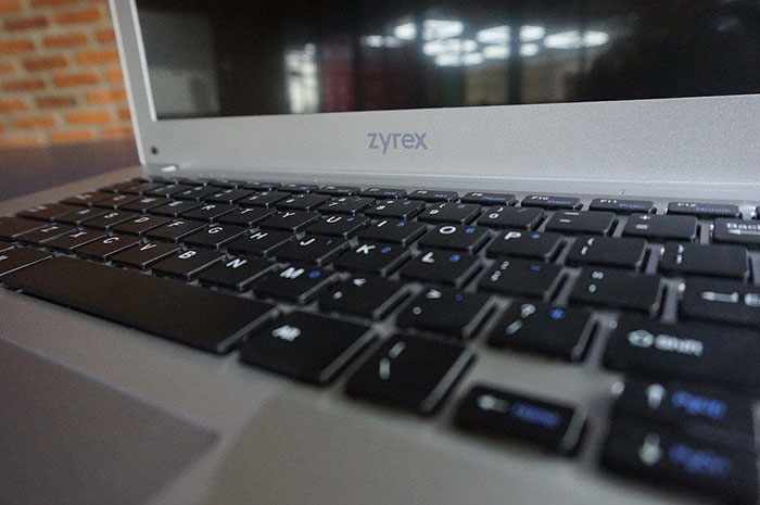 <p>Foto: Produksi laptop buatan Indonesia.</p>
