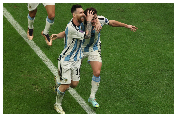 <p>Ket. Foto: Selebrasi Lionel Messi dan Julian Alvarez dalam laga semifinal Piala Dunia 2022 Argentina vs Kroasia (Twitter/@CBSSportsGolazo)</p>
